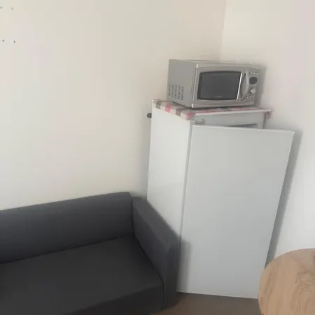 D Hotes Spacieuse Confortable *